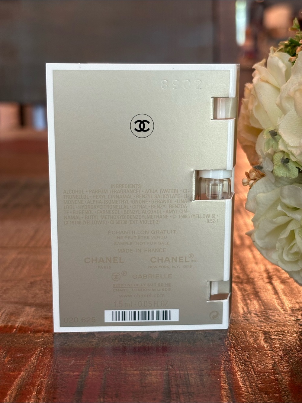 NEW Chanel GABRIELLE ESSENCE Fragrance SPRAY Sample! - Picture 4 of 4